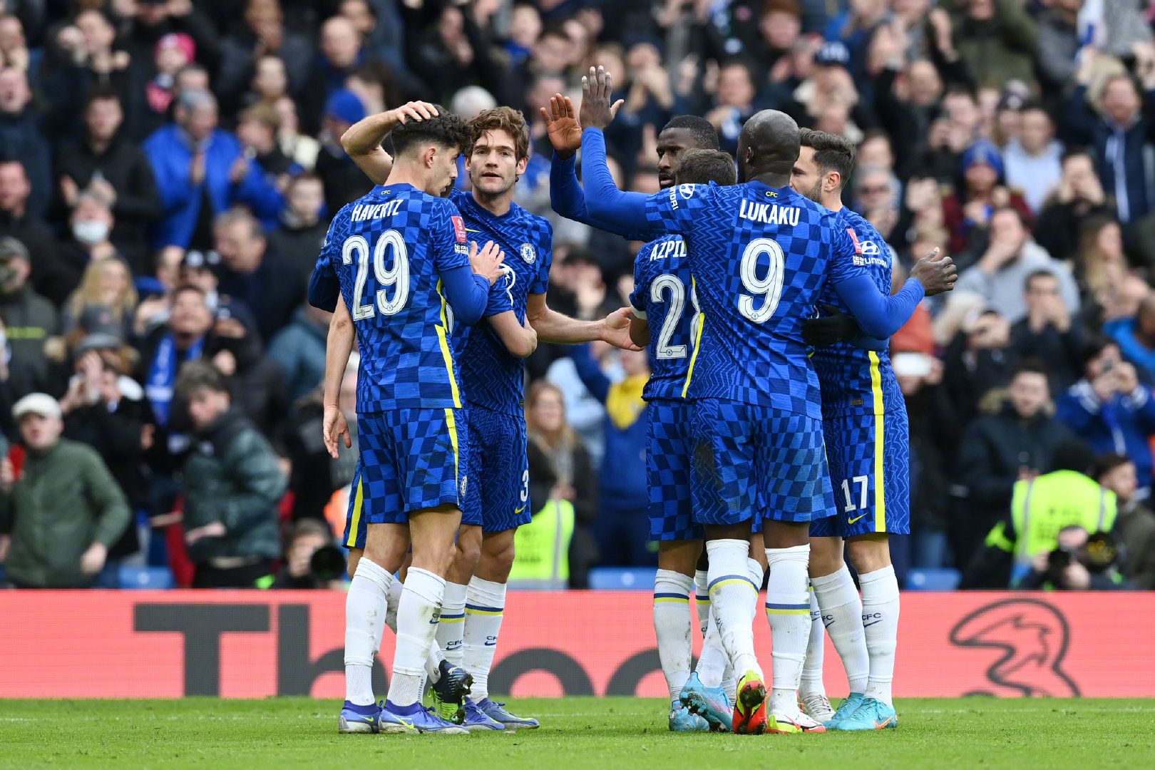 其中竞争的 其中竞争的