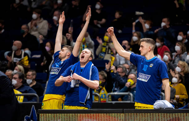 当哈登持球 当哈登持球