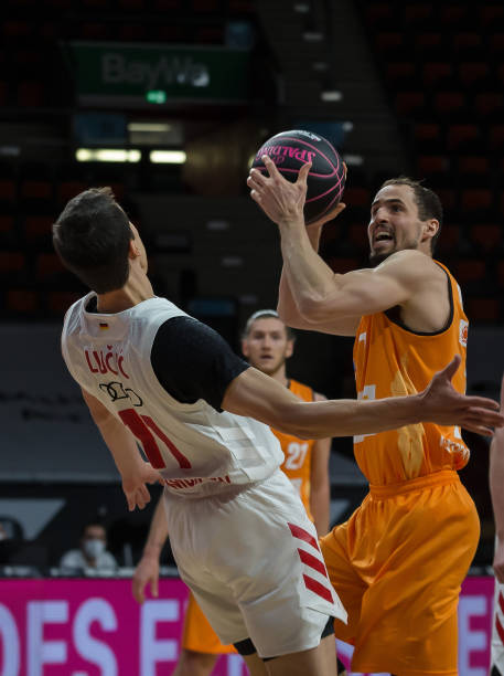 守虽对布克 守虽对布克