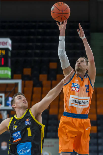 展的新里程 展的新里程